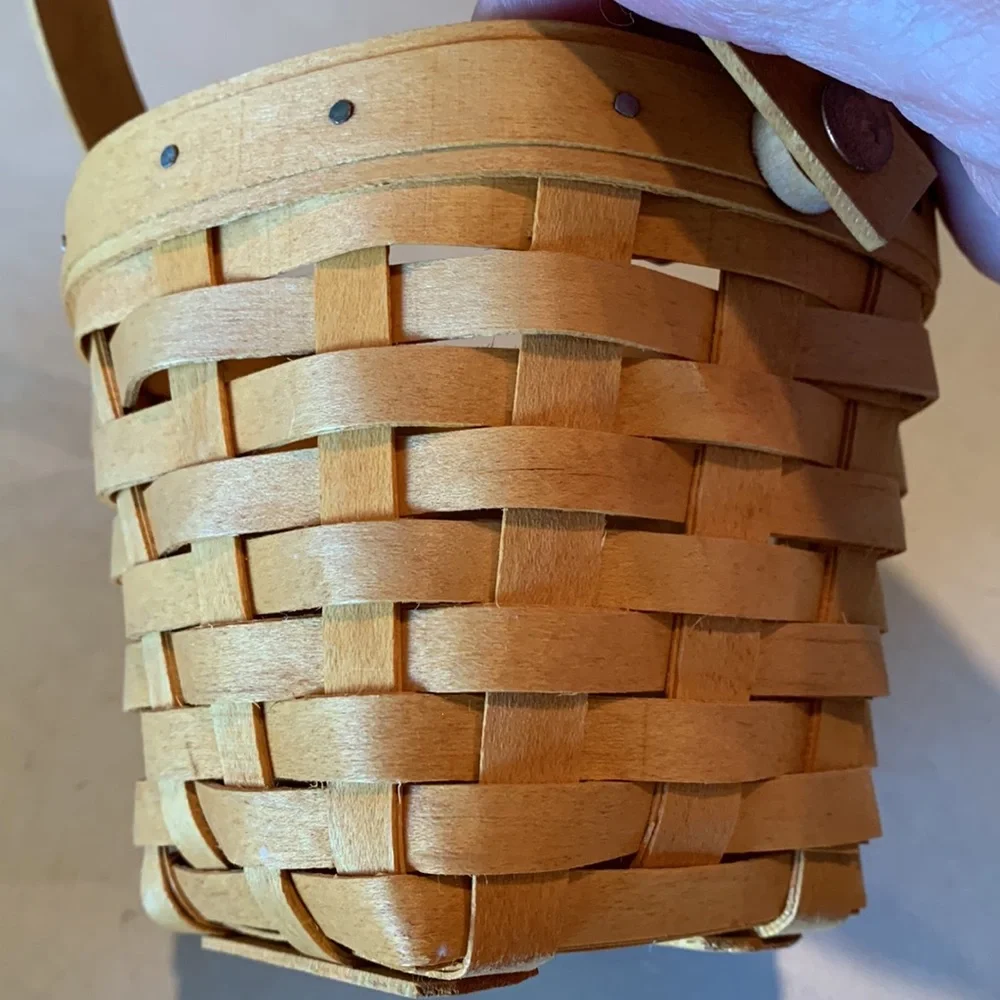 Longaberger 2001 Horizon of Hope Cancer Basket with liner and protector